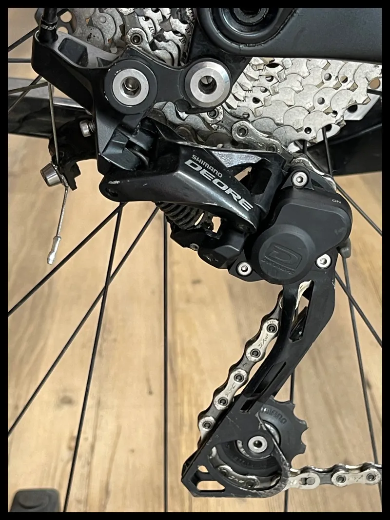 Giant Explore E+ 1 Pro Black Medium 2020 Approved Used-4