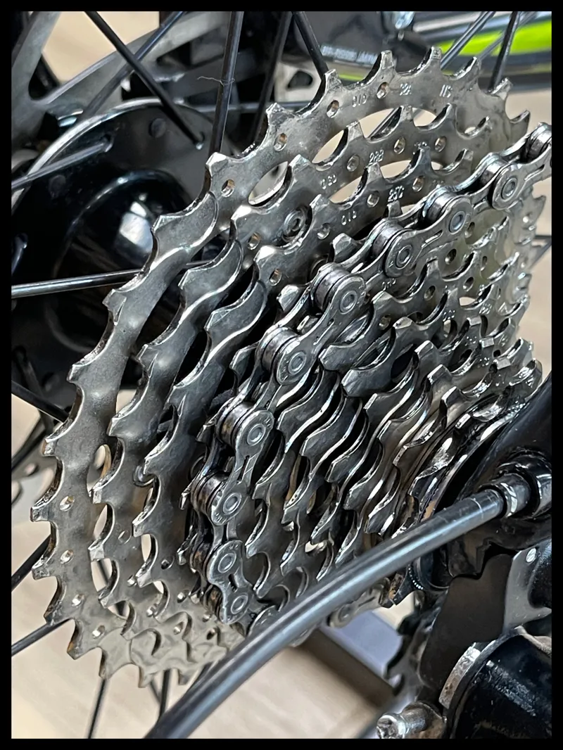 Liv Avail Advanced 2-HRD Small Carbon 2017 Approved Used-2