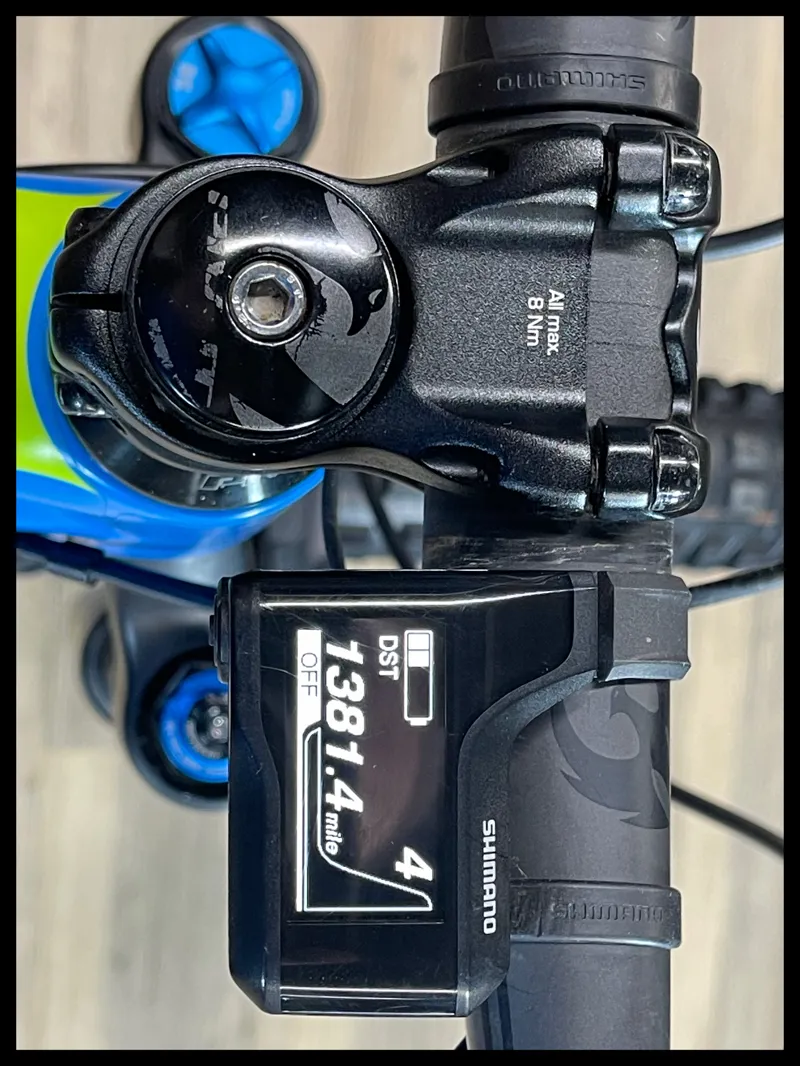 Pivot Shuttle XT Carbon eMTB Medium Blue/Yellow 2018 Approved Used-8