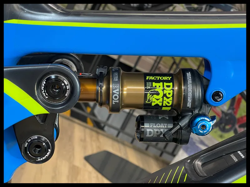 Pivot Shuttle XT Carbon eMTB Medium Blue/Yellow 2018 Approved Used-7