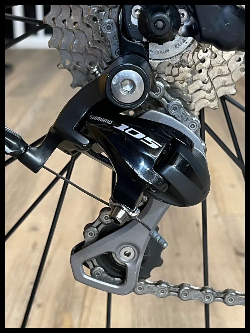 Trek Domane 2.3 54cm Matt Crystal White-Black 2016 Approved Used-3