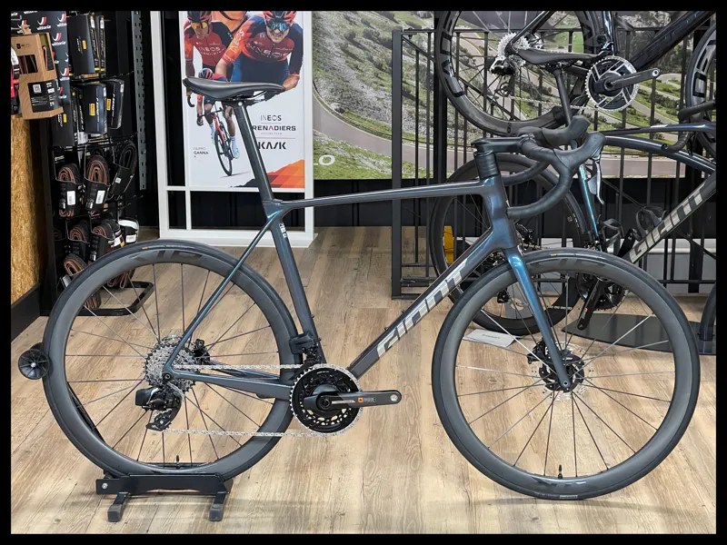 Giant TCR ADV pro 0 AXS Large Ocean Twilight 2025 Approved Used