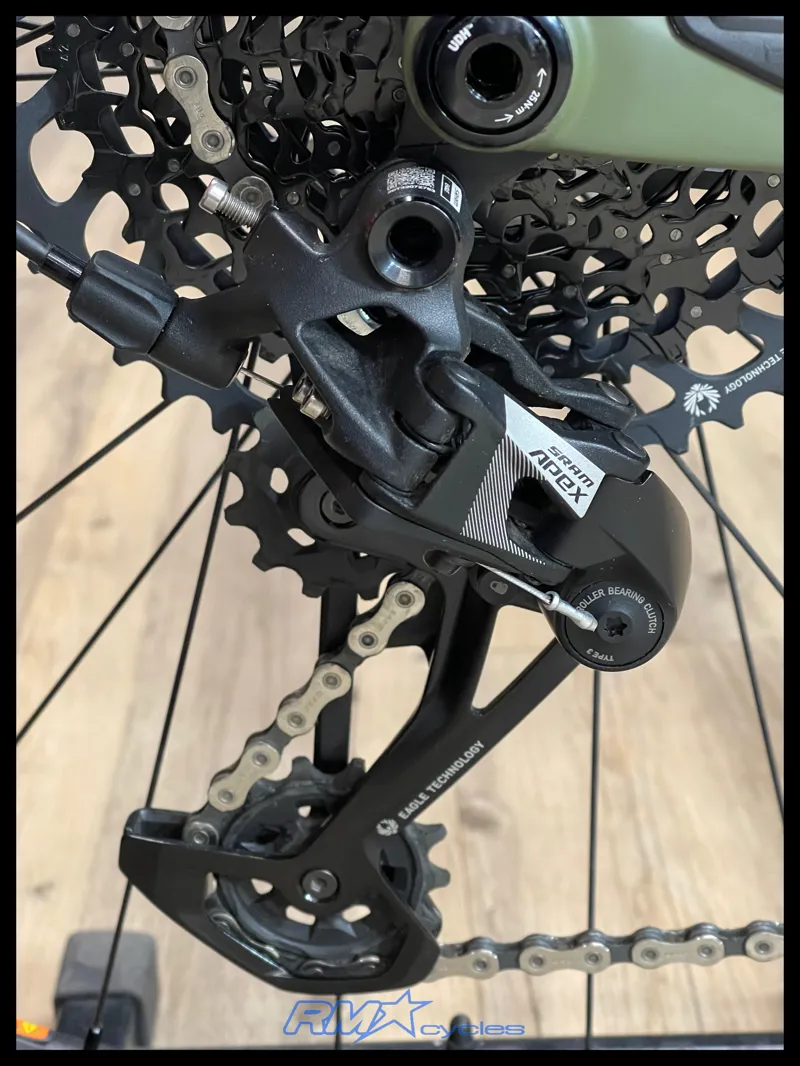 Santa Cruz Skitch Large Green 2024 Approved Used-4