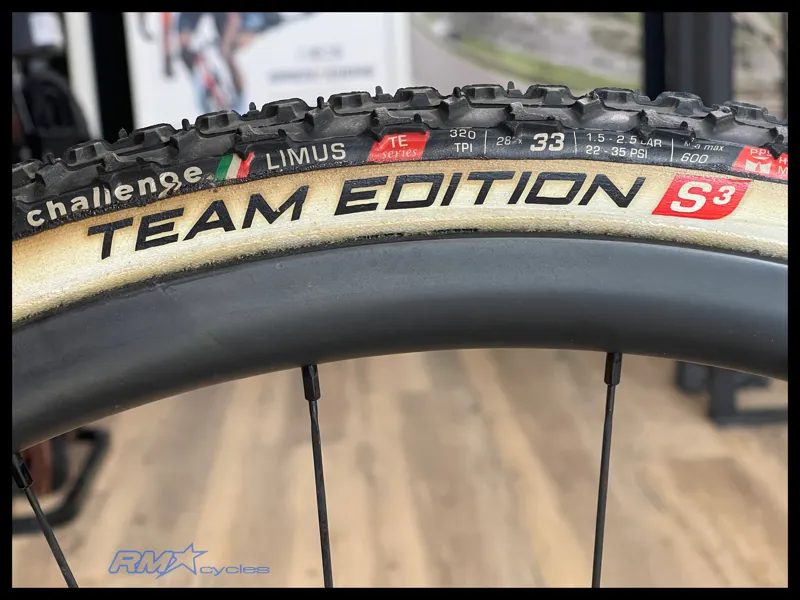 Giant TCX Advanced Pro 0 Medium Carbon Custom Build 2024 Approved Used-9