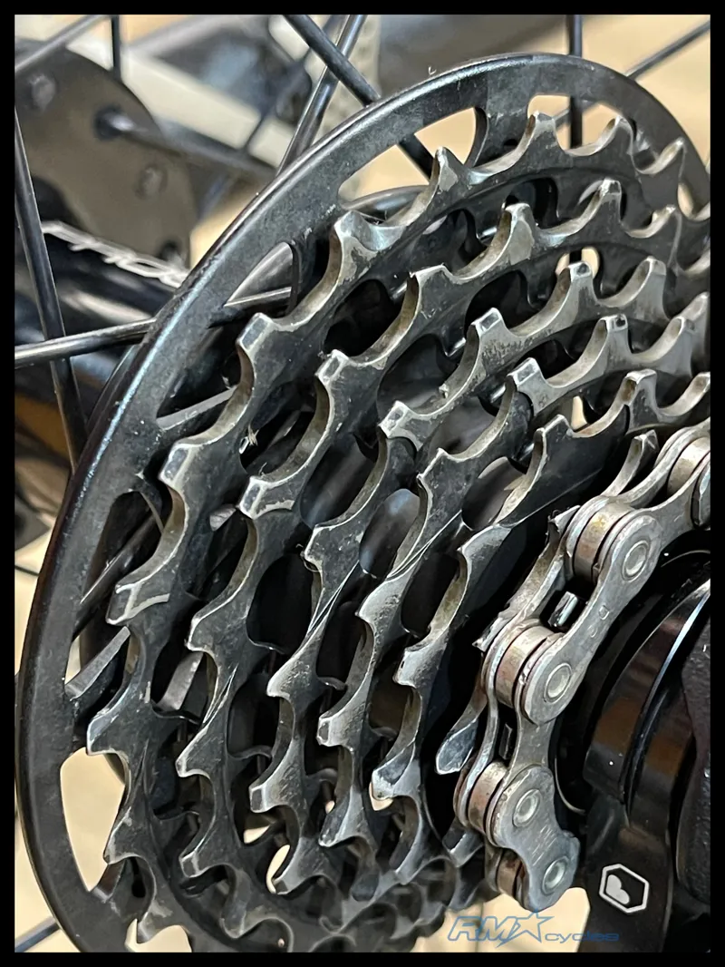 Atherton A.200 Downhill Carbon Mountain bike Medium in Raw Carbon Approved Used-2