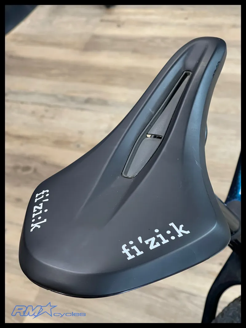 Giant Revolt Advanced 2 Starry Night ML 2022 Approved Used-8