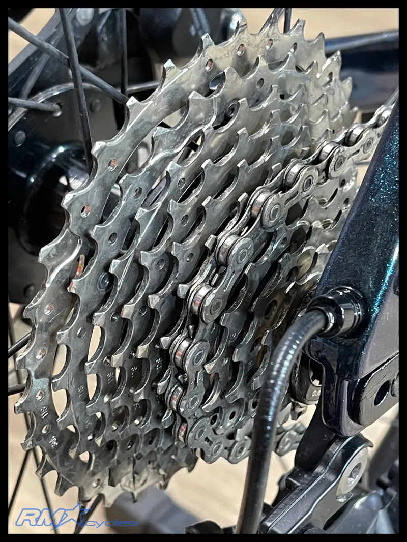 Giant Revolt Advanced 2 Starry Night ML 2022 Approved Used-3