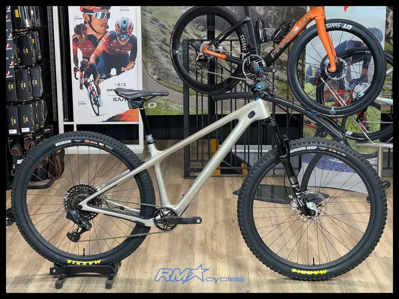 Yeti ARC C1 Hardtail Beige Dom 2022 Medium Custom Build Approved Used