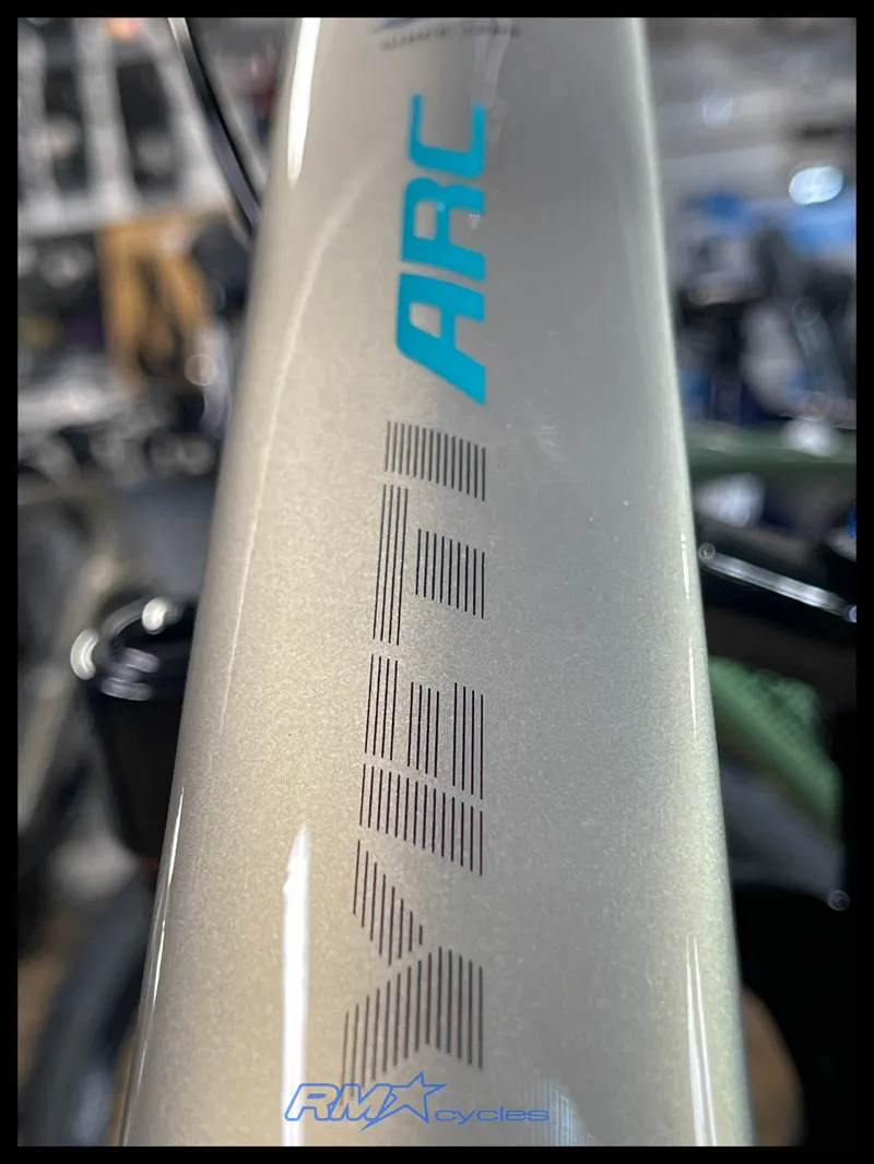 Yeti ARC C1 Hardtail Beige Dom 2022 Medium Custom Build Approved Used-2