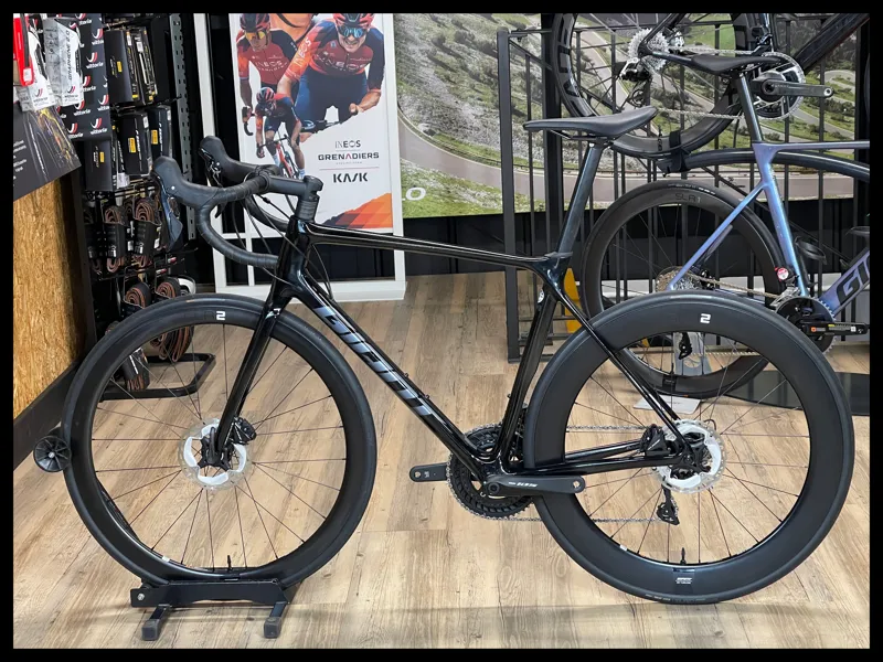 Giant TCR Advanced Disc 2 Carbon M-Large 2022 Approved Used-1