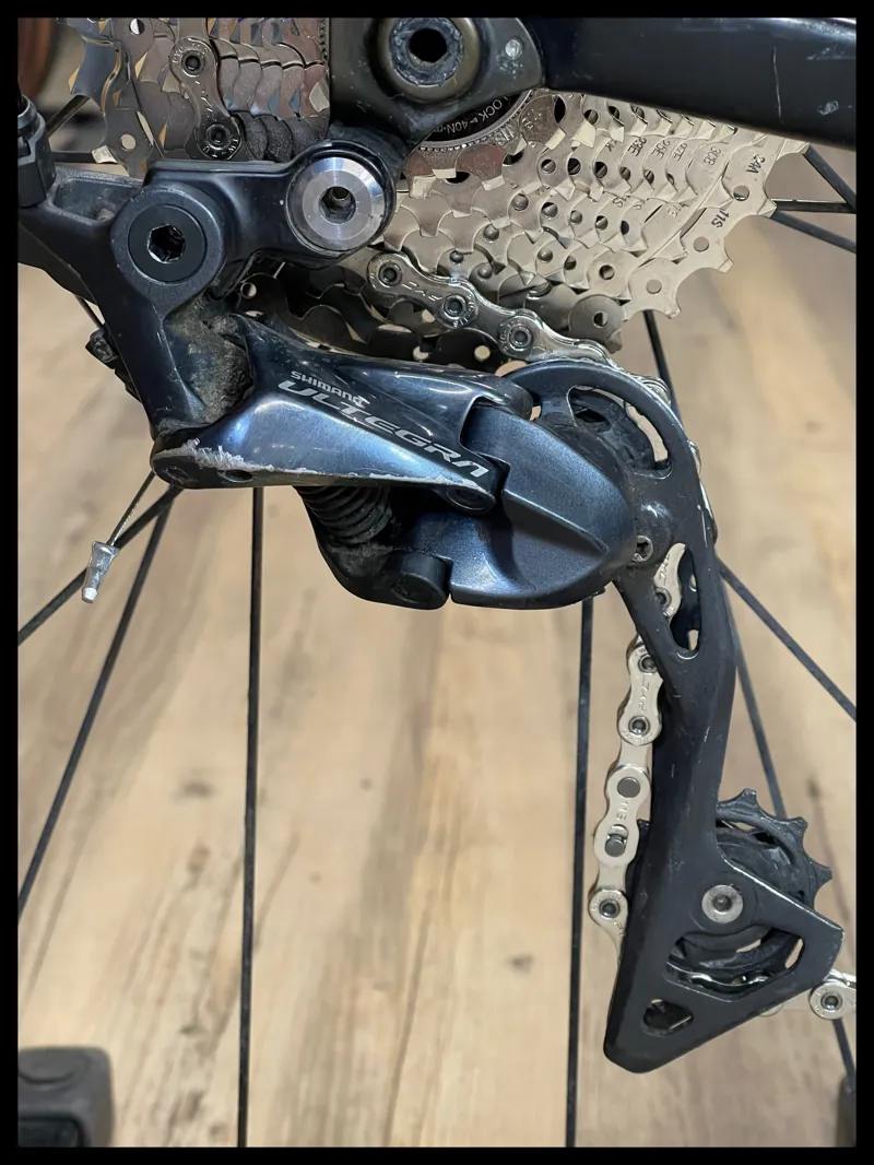 Giant Defy Advanced Pro 1 M-Large Carbon Ultegra 2017 Approved Used-3