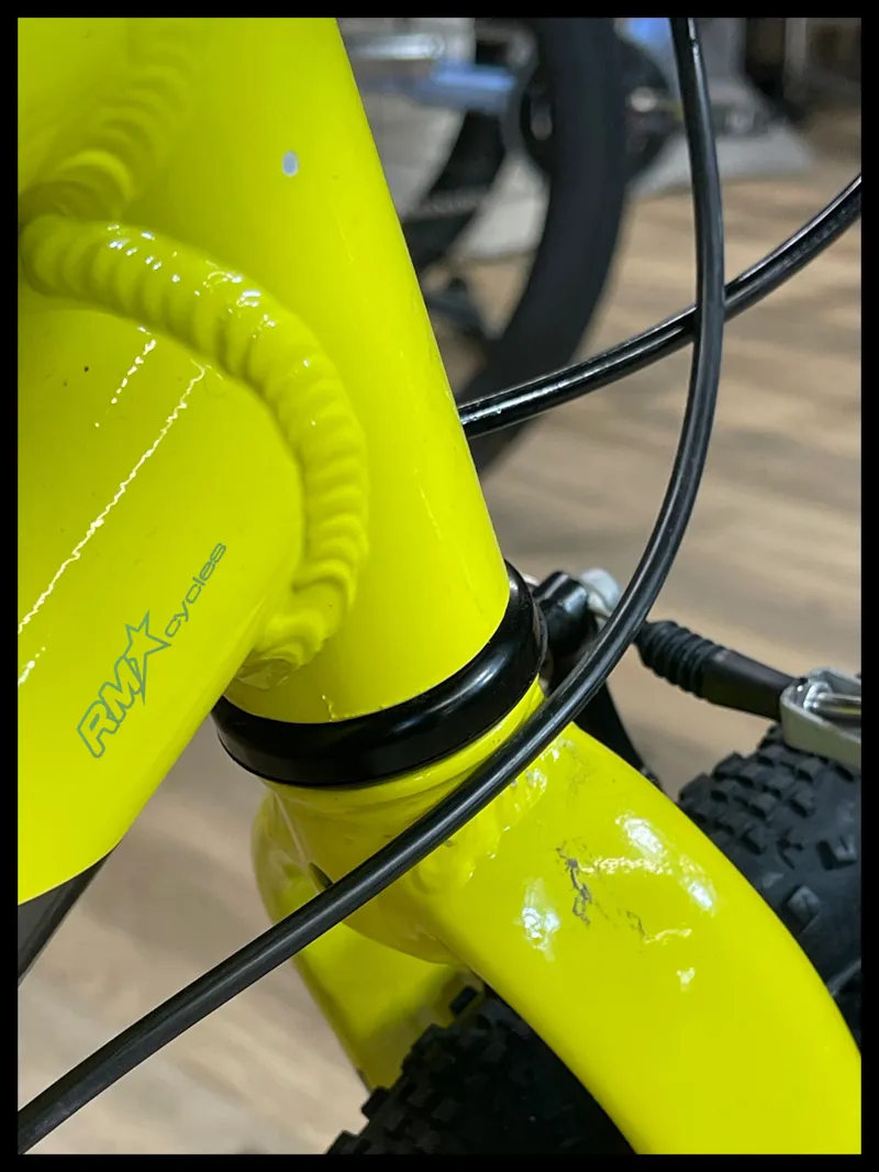 Giant ARX 20 Kids Bike Yellow 2021 Approved Used-7