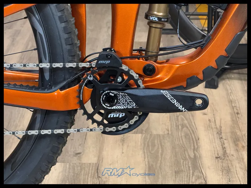 Giant Reign Adv Pro 29 1 Medium Amber Glow/Rainbow 2023 Approved Used-5