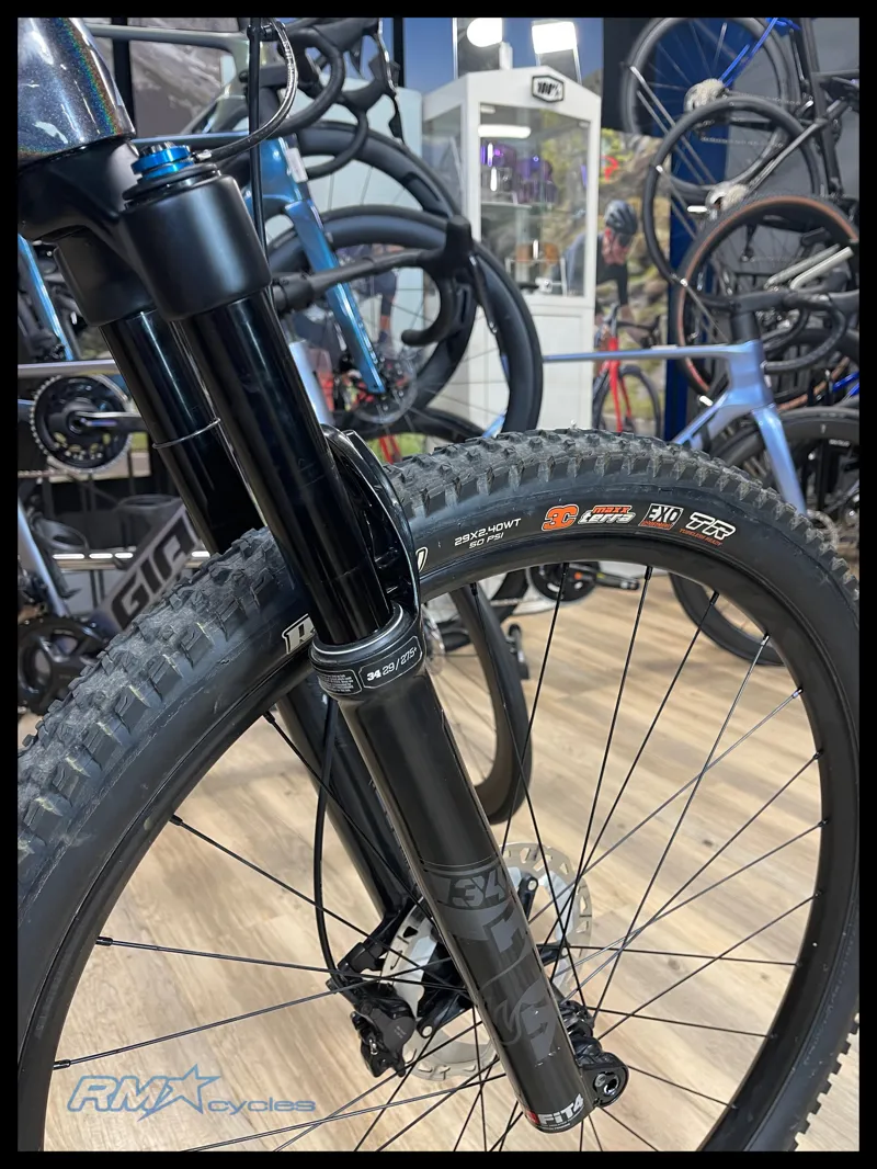 Scott Spark 910 Full Suspension MTB Small in Prism 2021 Approved Used-6