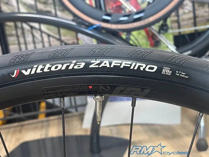 Cannondale CAAD14 Shimano 105 Black 56cm Ex-Display-10