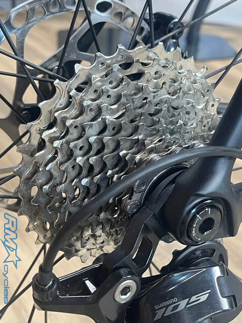 Cannondale CAAD14 Shimano 105 Black 56cm Ex-Display-3