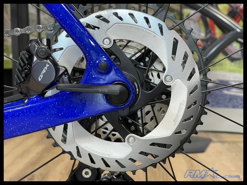 Trek Checkpoint+ SL 5 E-Gravel Bike In Fjord Blue/Cobalt Blue-9