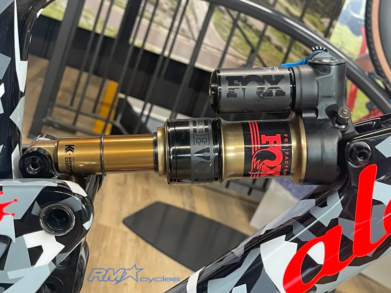 Alchemy Arktos 2017 Custom Urban Camo Ex-demo-6