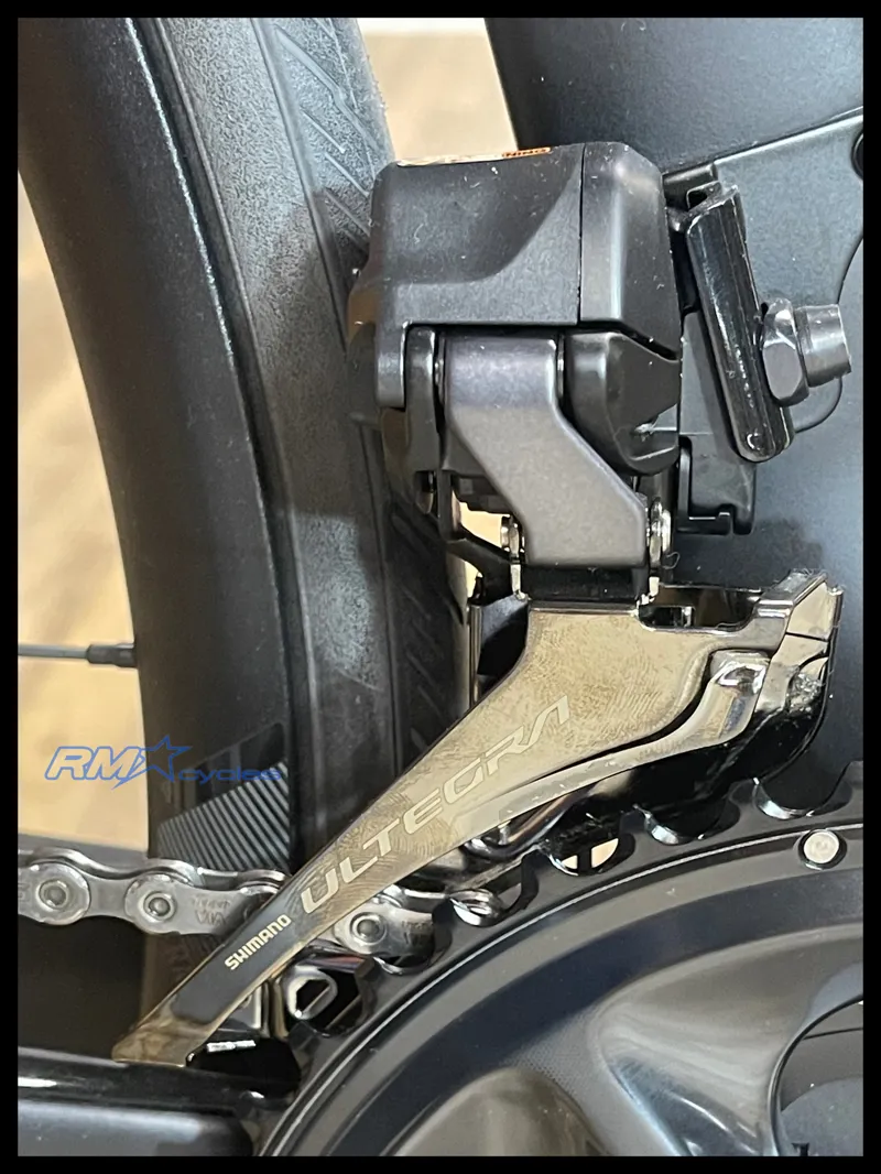 Pinarello F7 Disc Ultegra Di2 12S Fulcrum Bicycle-4