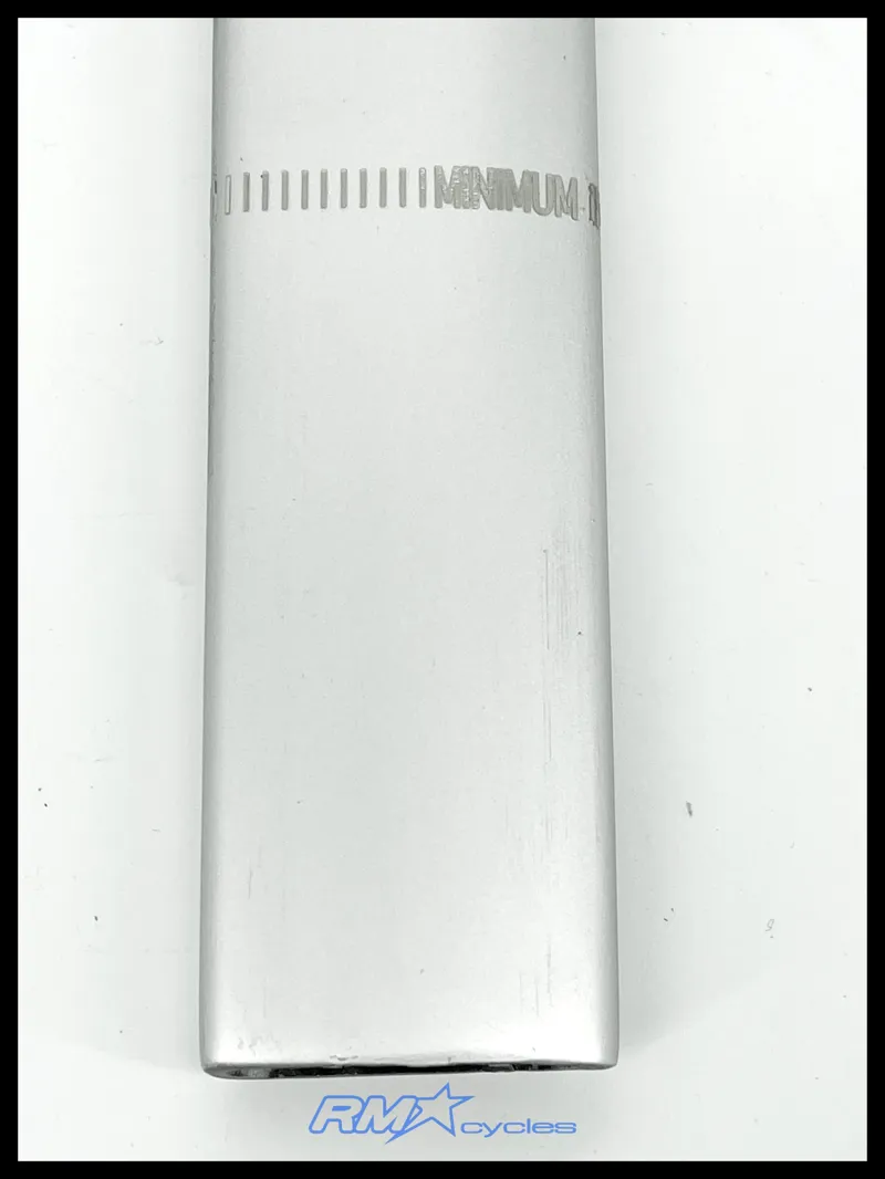 Pinarello Dogma F 20mm Setback Seatpost in Silver-2