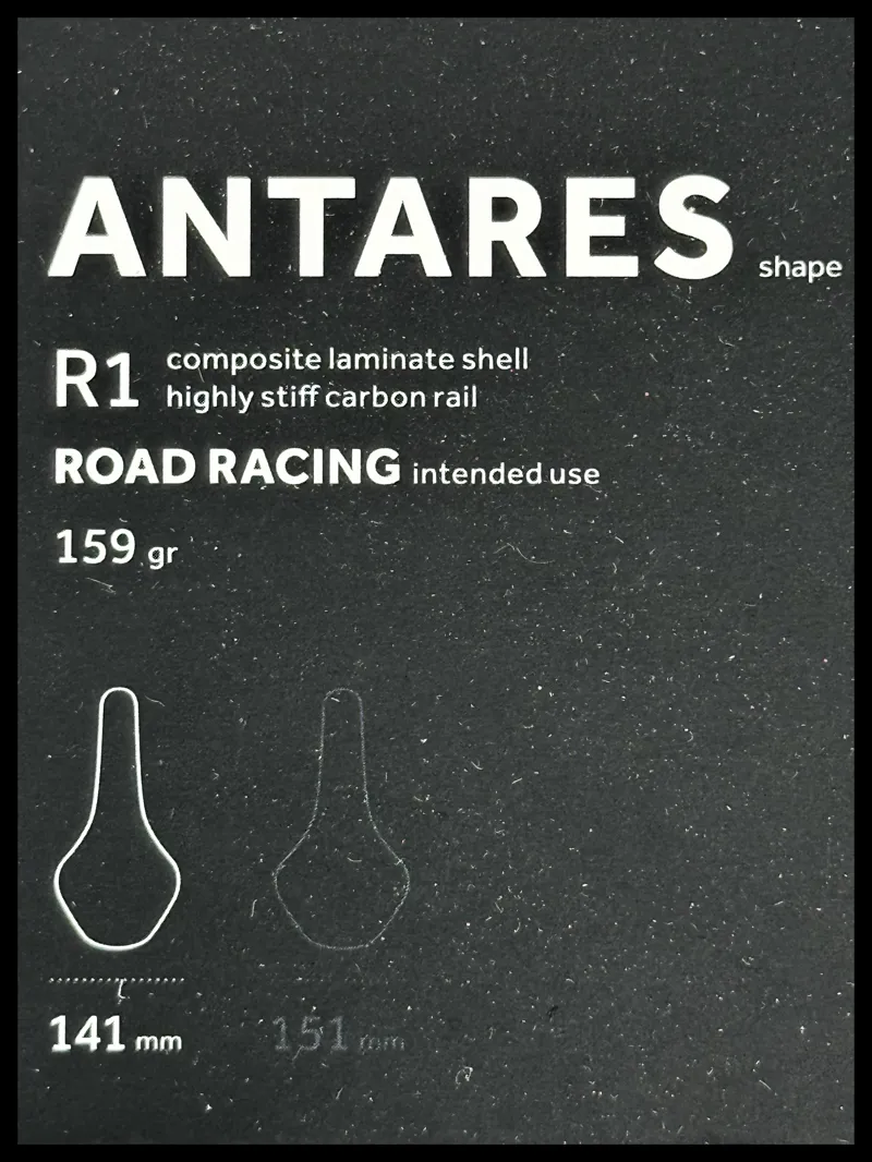 Fizik Antares R1 Carbon Braided Saddle Regular 141mm Black-1