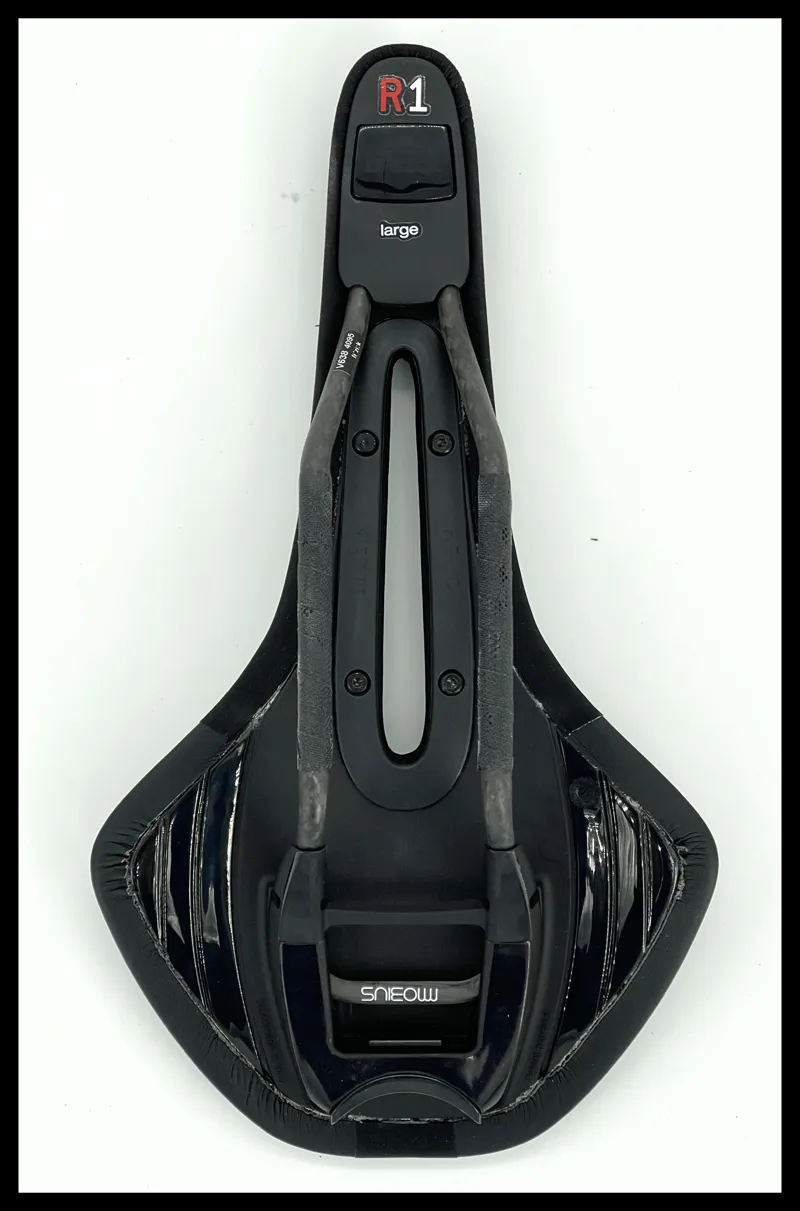 Fizik Luce R1 Black Large 156mm Womens Saddle carbon braided 7x9mm-1