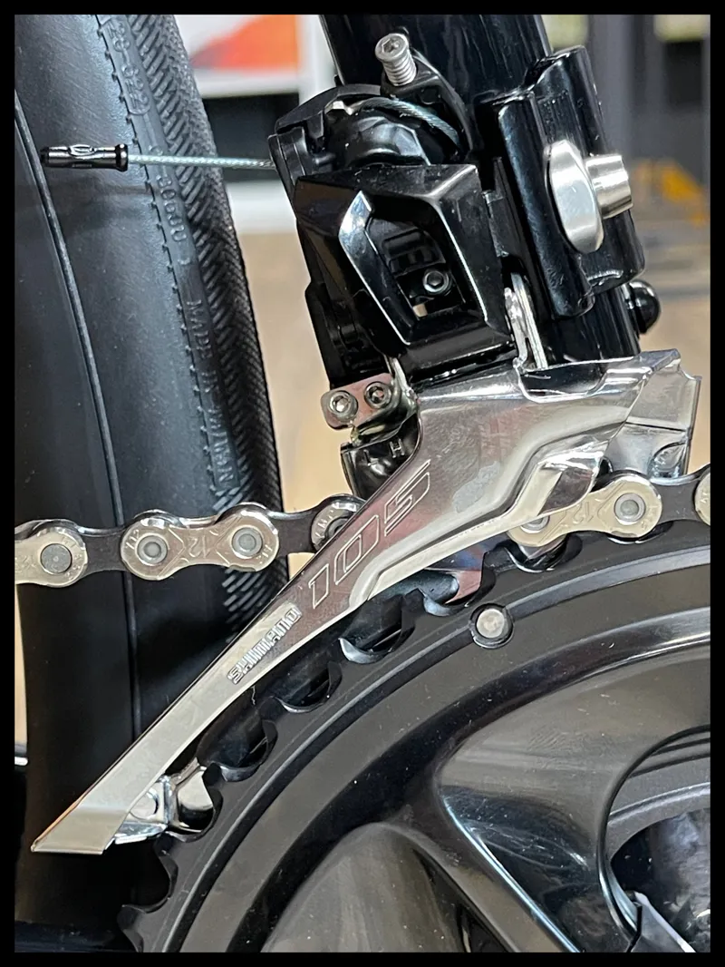 Giant Defy Advanced Pro Unicorn White Medium 2024 Ex-Demo-4