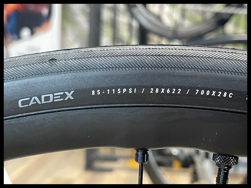 Giant Defy Advanced Pro Unicorn White Medium 2024 Ex-Demo-8