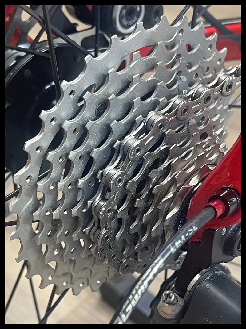 Giant Defy Advanced Grenadine Medium Custom Build 2022 Ex-Demo-2