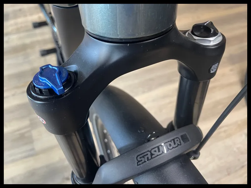 liv Amiti E+ Pro Womens Alloy e-city Bike Small Silver Pine 2024 -7