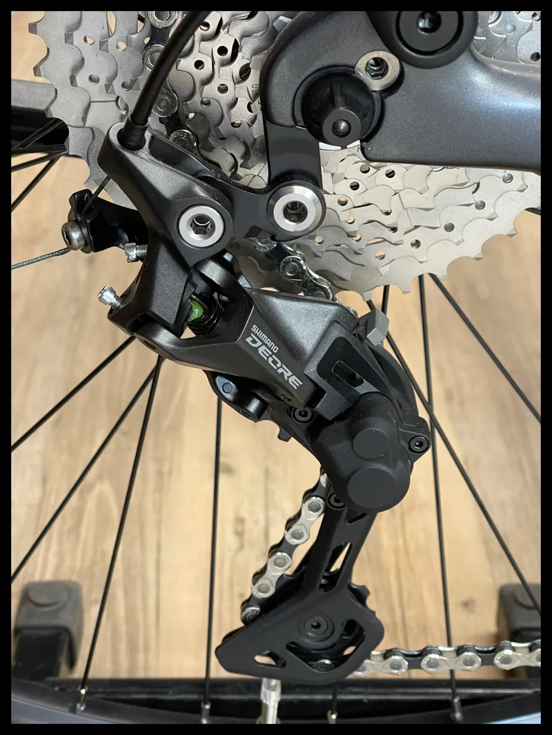 Giant Explore E+ 1 625Wh Gunmetal Black large 2022 Ex-Display-3