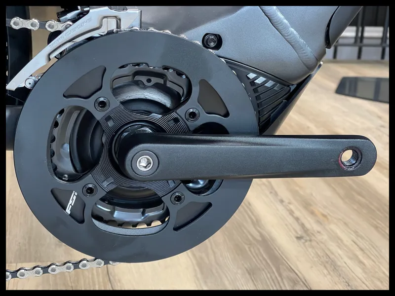 Giant Explore E+ 1 625Wh Gunmetal Black large 2022 Ex-Display-5