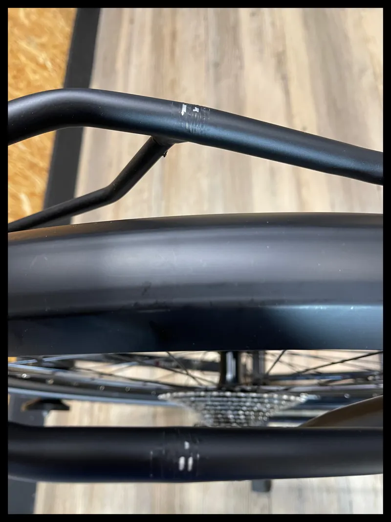 Giant Explore E+ 1 Gunmetal Black Medium 2022 Ex-Display-11