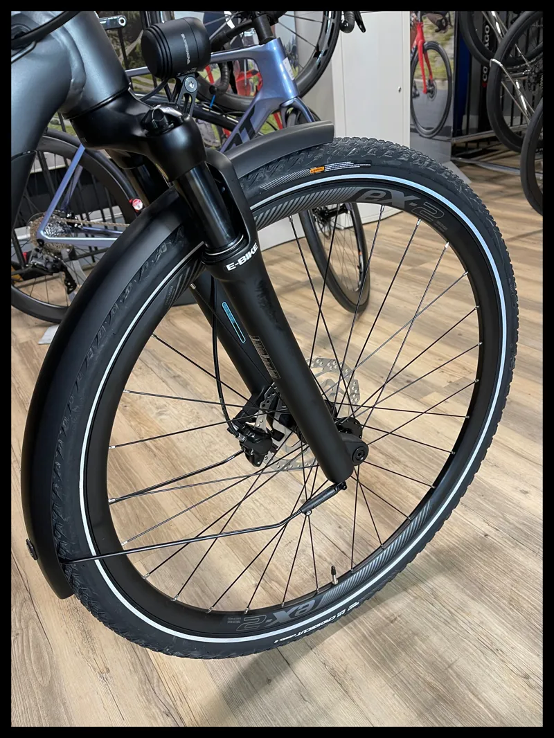 Giant Explore E+ 1 Gunmetal Black Medium 2022 Ex-Display-6