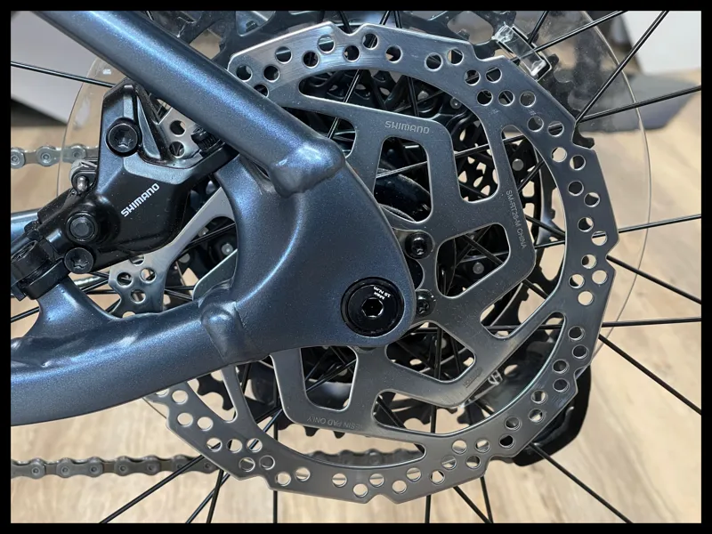 Giant Fathom 1 Knight Shield Medium 2022-8