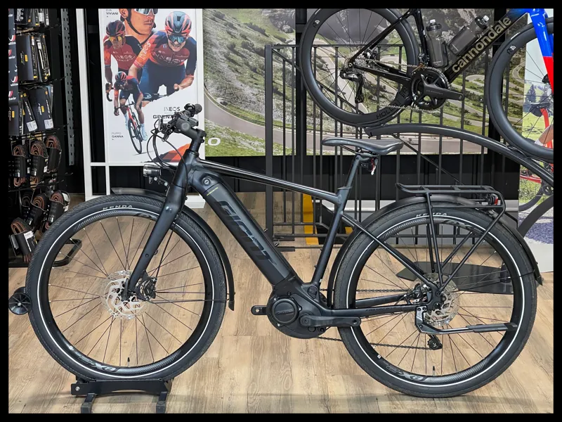 Giant FastRoad E+ EX Pro 25km/h Medium Black 2021 Approved Used-1