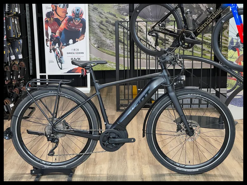 Giant FastRoad E+ EX Pro 25km/h Medium Black 2021 Approved Used