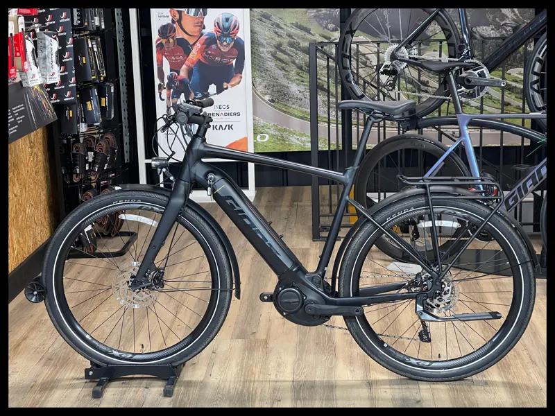 Giant FastRoad E+ EX Pro 25km/h Large Black 2022 Approved Used-1