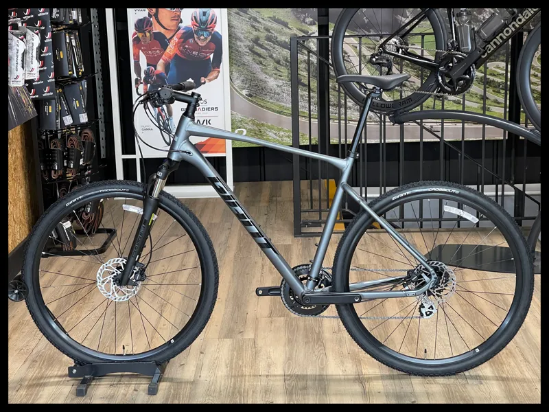 Giant Roam 3 Disc X-Large Charcoal 2022 Ex-Display-1