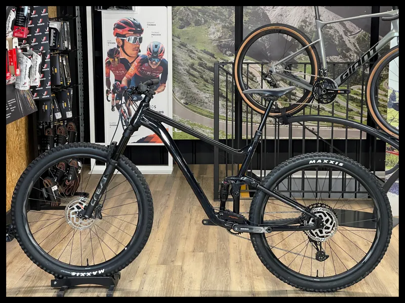 Giant Stance 29 1 Metallic Black X-Large 2024 Ex- Demo-1