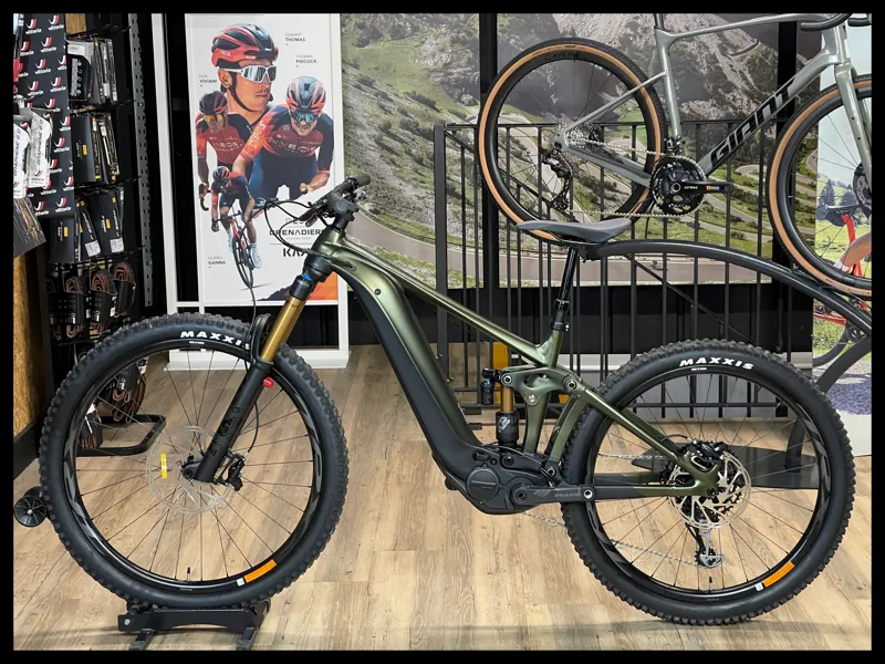 Giant Reign E+ 0 MX Pro 625w  25km/h Medium Phantom Green/Black 2021-1
