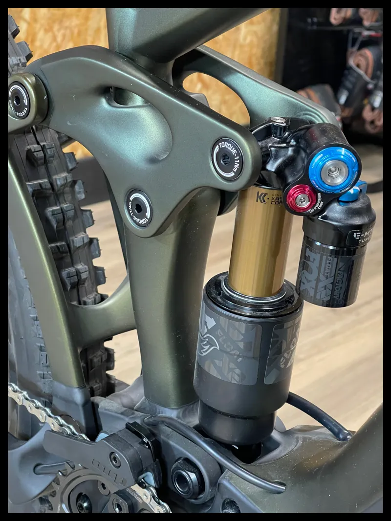 Giant Reign E+ 0 MX Pro 625w  25km/h Medium Phantom Green/Black 2021-5