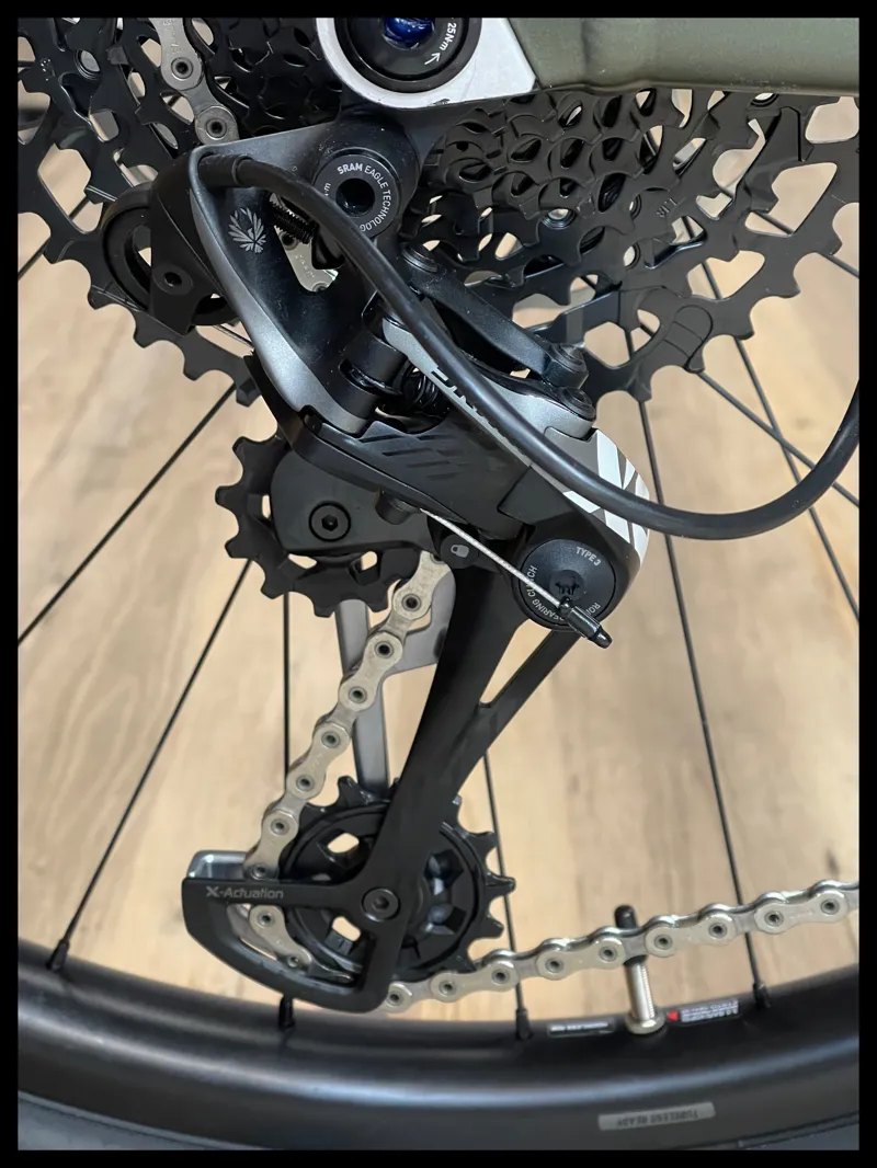 Giant Reign E+ 0 MX Pro 625w  25km/h Medium Phantom Green/Black 2021-3