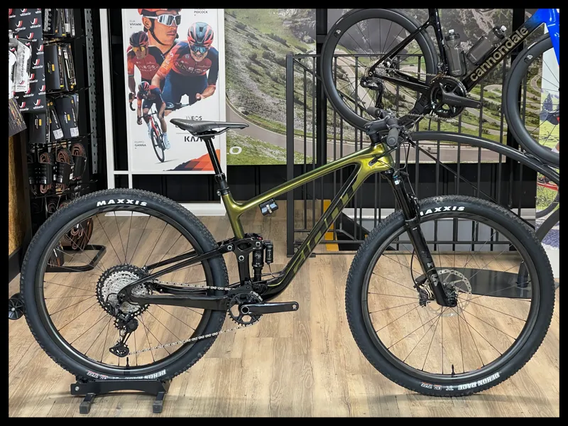 Giant Anthem Advanced Pro 29 1 Medium Chameleon Saturn 2022