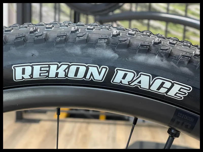 Giant Anthem Advanced Pro 29 1 Medium Chameleon Saturn 2022-10