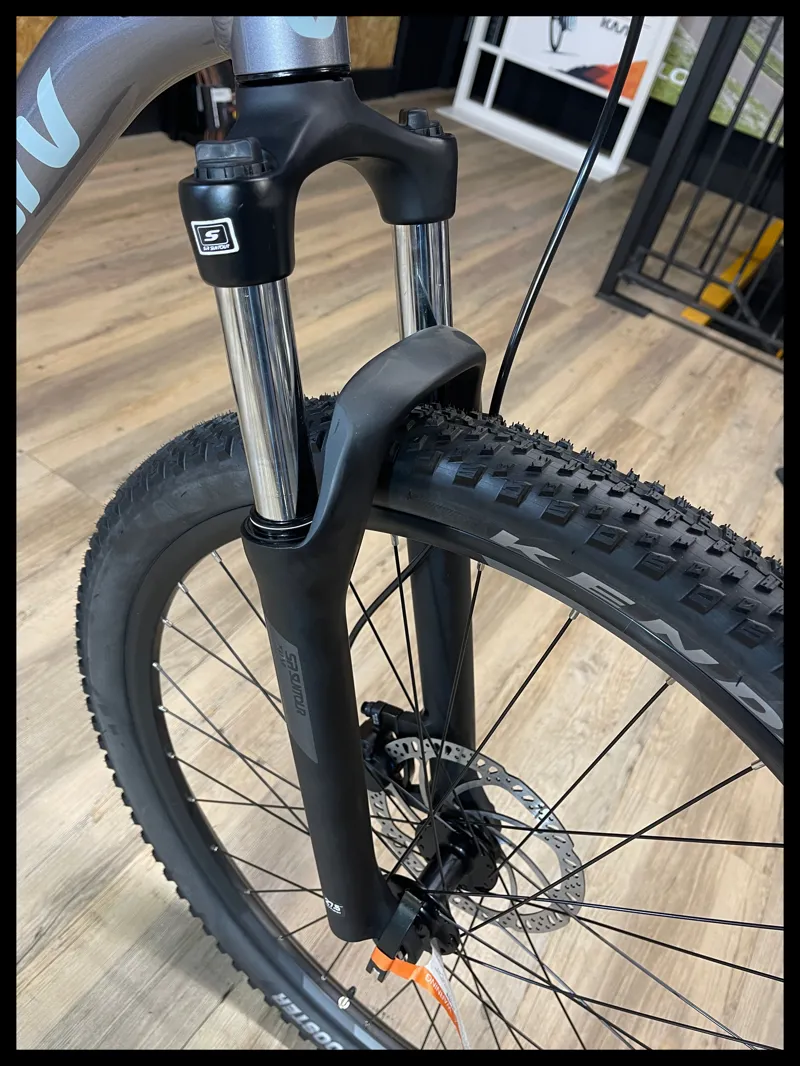 Liv Tempt 2 27.5 Small Liquid Metal 2022-6