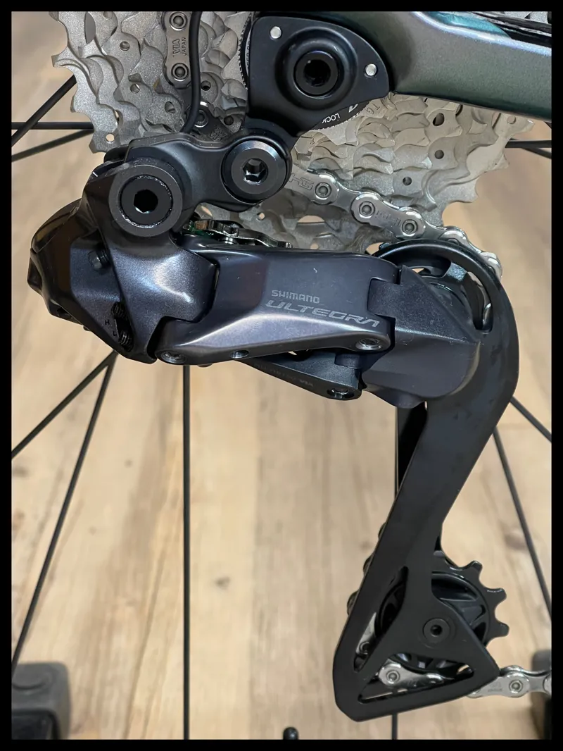 Giant Defy Advanced Pro 1 Medium Airglow 2022-3