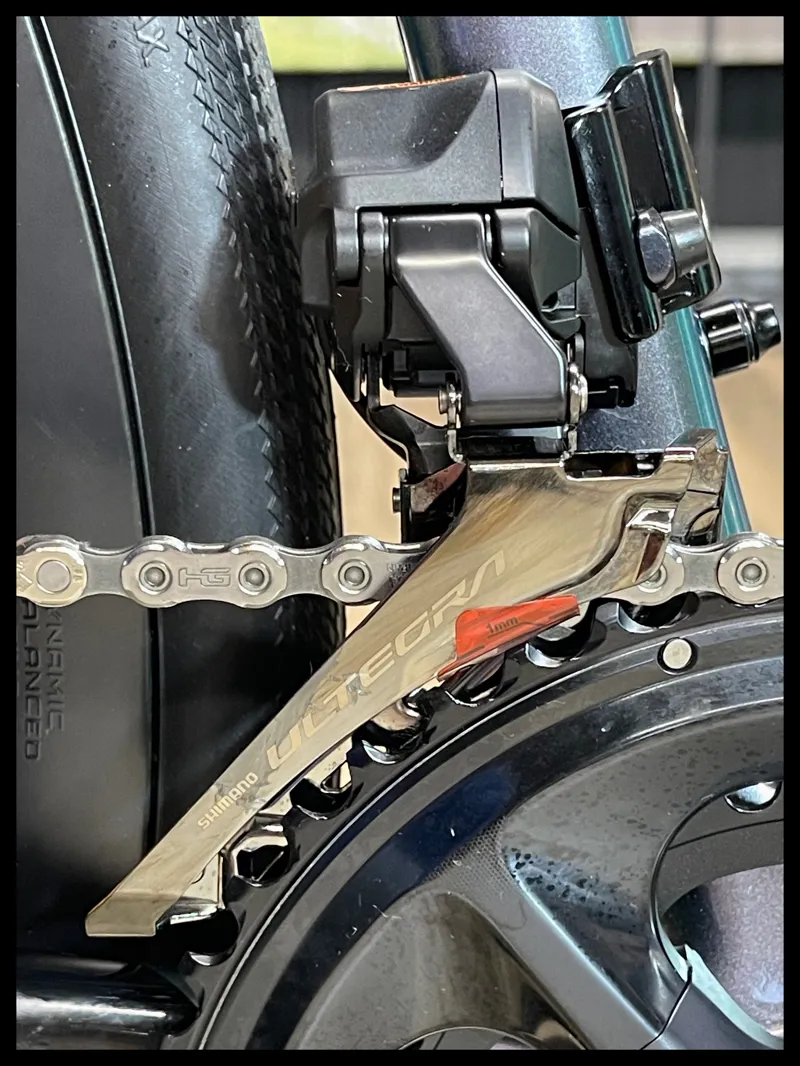 Giant Defy Advanced Pro 1 Medium Airglow 2022-4