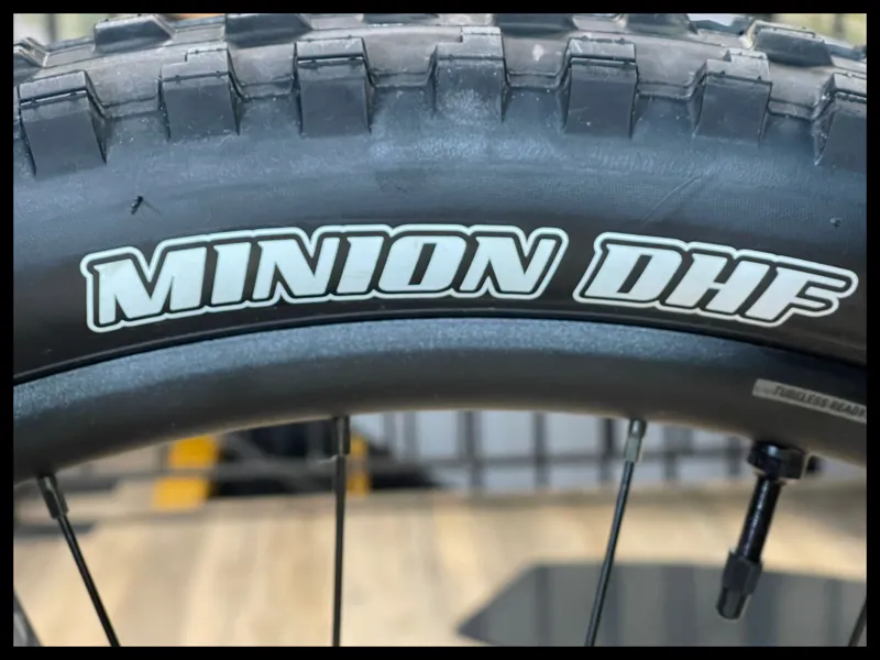 Liv Embolden 2 Small Cold Night 2022-9