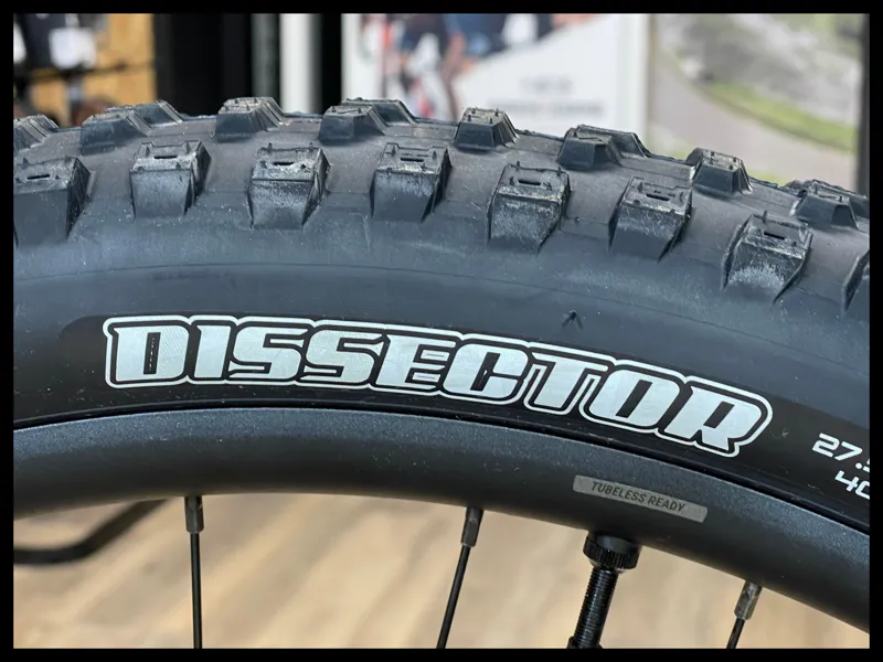 Liv Embolden 2 Small Cold Night 2022-10